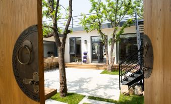 Shanwan Township Su (Beijing Hongluosi Branch)