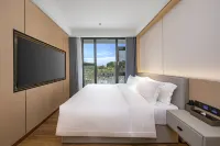 Strychnine island clouded seascape holiday lodge (strychnine)