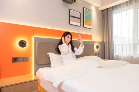 No.7 Afternoon Hotel (Linyi People's Square Vientiane Hui Branch)