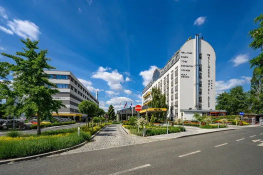 Wellness Hotel Step - Czech Leading Hotels Hotels in der Nähe von von Stadion mládeže Palmovka