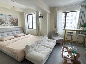 Guisu Homestay (Jianghan Road Pedestrian Street)