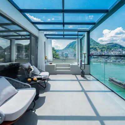 Zhenyuan · Not Late Romantic Panoramic Private Soup Designer Vacation Homestay Hotels near Zhenyuan Ancient Town