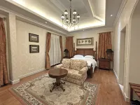 Qingyuan Lion Lake Penglai Pavilion Villa