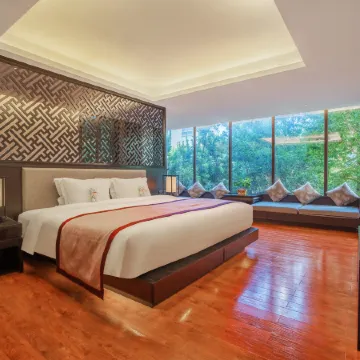 Cloud Hotel & Resort