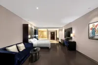 Hongjun Street No.1 Hotel (Harbin Railway Station Central Street)