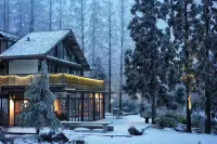 Whisper Guesthouse Hotels in Jinfo Mountain Resort