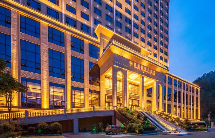 Fengshan Fenghuang International Grand Hotel