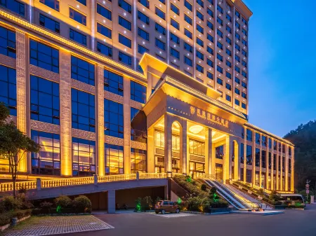 Fengshan Fenghuang International Grand Hotel Отели в г. Феншань