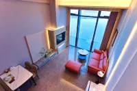 Han Riverside Apartment