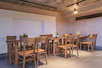 Taolu·Guanshan Listening Designer Yeshe Meisu (Shennongjia Muyu Town Bus Terminal Store) Hotel di Shennongjia