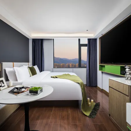 CEO·Tingyue Hotel