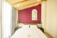 Yiningju Homestay