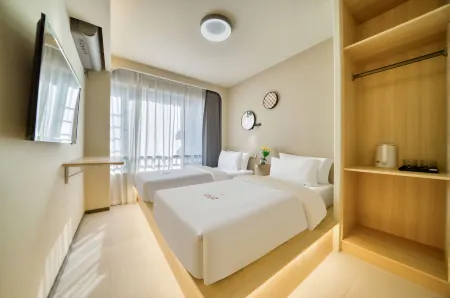 Lilac Cinema Select Apartment (Banshan Mingfu Branch)