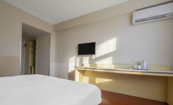 303 Hotel (Shangqiu High-speed Railway Station)