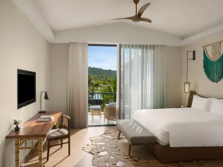 New World Phu Quoc Resort Отели рядом с достопримечательностью «Kiss Bridge Phu Quoc»