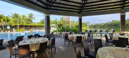 San Antonio Resort Отели в г. Роксас Сити