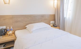Xiantao BoNingYiShu hotel