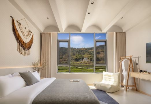 Wuyuan Qieting·Shanfengmeisu (Huangling Scenic Area Branch) Hotel Overview