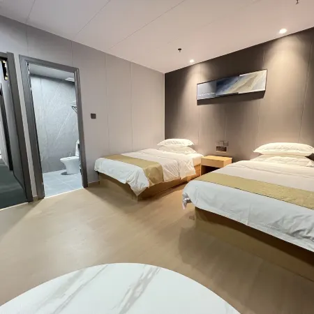 Yunbai Hotel