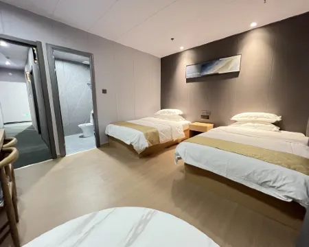 Yunbai Hotel Hotels in Luntai