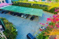 Jizhou Hotel - parking
