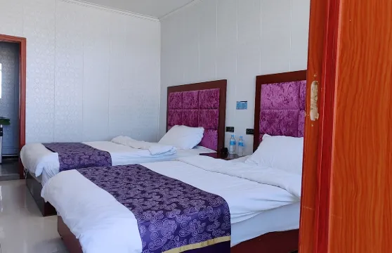 共和黑馬河佳緣賓館