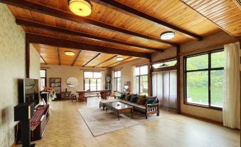 Chenger Mountain Courtyard Homestay