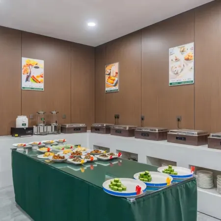 Four Seasons Qingteng Hotel (Yuyao Mazhu Zhongxin Square)