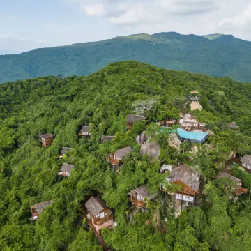 Yalong Bay Earthly Paradise Birds Nest Resort Отели рядом со станцией Yalongwan Railway Station