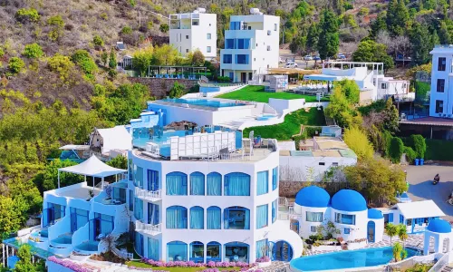 Fuxian Lake 25 Degree Blue Hotel