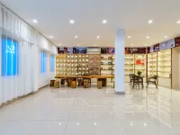 City Garden Hotel (Close to Patuxay Monument and Lao Textile Museum, Vientiane) Hotels near Thatluang Stupa
