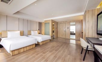 Atour Hotel (Guiyang North Railway Station)