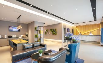 Homeinn Selected Hotel (Quzhou Railway Station Wanda Plaza)