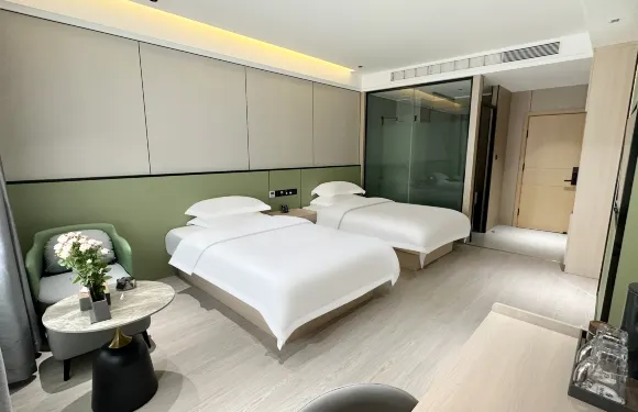 西盟龍裕大酒店