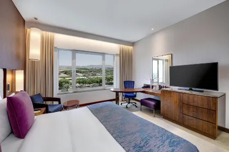 Crowne Plaza Muscat OCEC