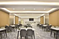 Yoke Hotel (Yanji Yanbian University Korean Folk Park Store)