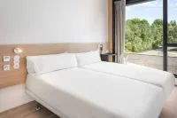B&B Hotel Guimarães Hotels in Azurém