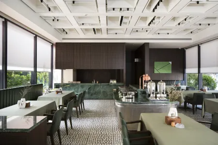 Qianli Zou Danqi Ganlushan Homestay (Wuhan Ganlushan Wenchuangcheng) Отели рядом с достопримечательностью «Mulan Grassland»