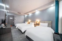 Yueluoji Hotel