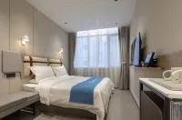 Up Huayi Hotel (North White Elephant outlet) Hotels near Gui Mountain Temple