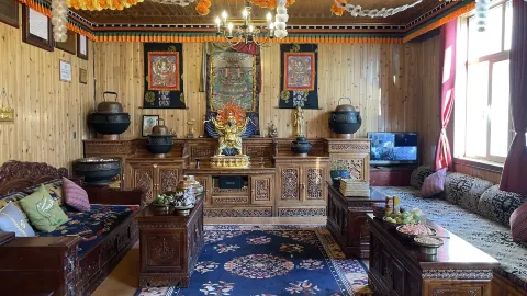 Ba'erma Sculpture Workshop Homestay in Qamdo