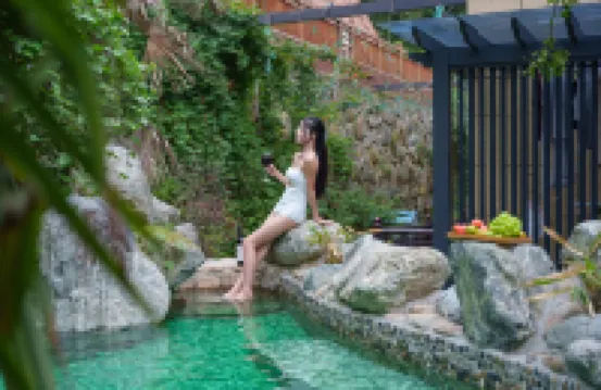 Yushu Yihuanshan Secret Land Suxi Tang Hot Spring Resort Hotel (Anji Shenxi Canyon Drifting Branch)