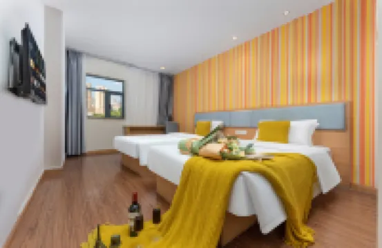 Homeinn Pebble Hotel (Hankou Railway Station Lingjiao Lake Wanda Plaza)