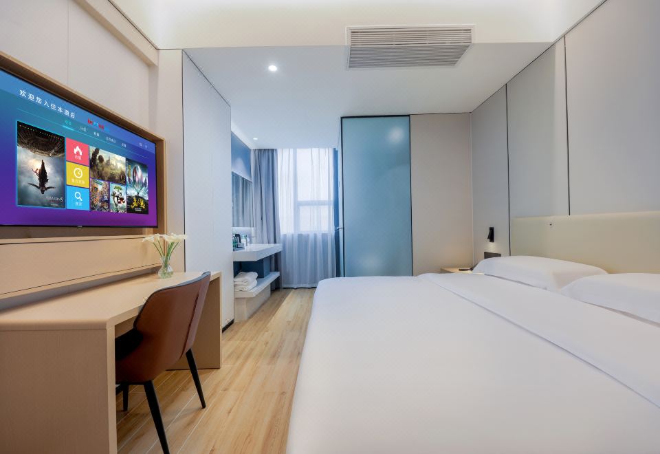 깔끔하고 모던한 호텔 로비 이미지