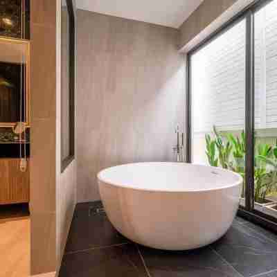 Moon 5-Bedroom Luxury Pool Villa Rooms