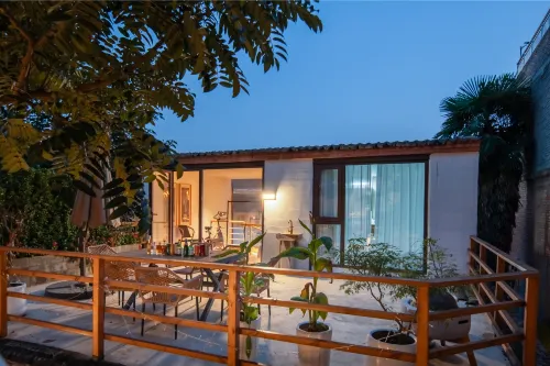 鼓樓裡·庭院民宿（洛邑古城麗景門十字街店）