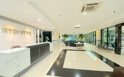 Makati Hotel Cibitung Các khách sạn gần Fasum RT 01/RW11