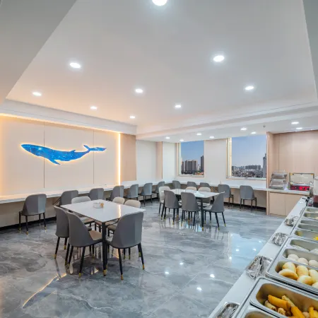 Yangjiang Zhongtai Hotel (Guangtai Mojiang Road)