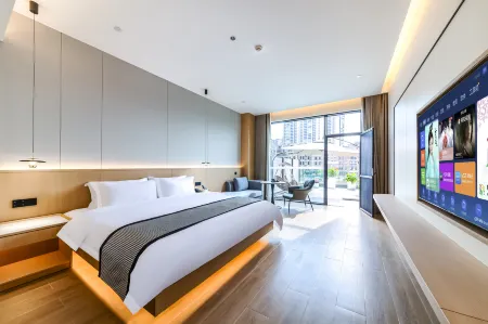 Yanting Liangjianghui Hotel