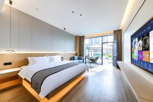 Yanting Liangjianghui Hotel